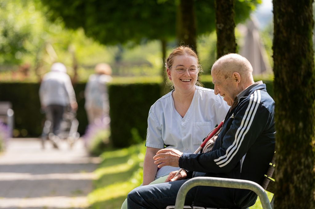 Pflege & Betreuung Alters- Und Pflegeheim Landblick